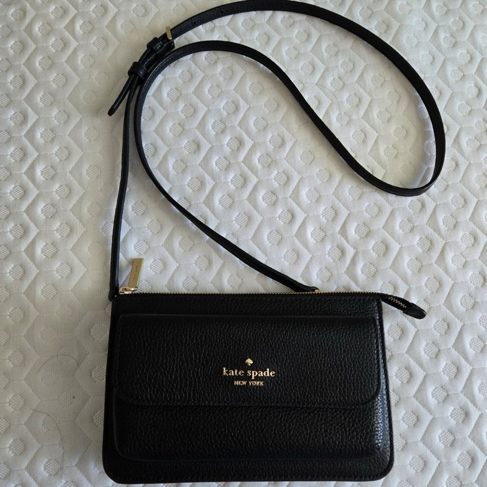 NWT Kate Spade Leila Small Crossbody In Black Pebbled Leather Adjustable Strap
